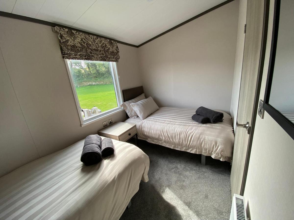 Riverwood Lodge New Quay Buitenkant foto