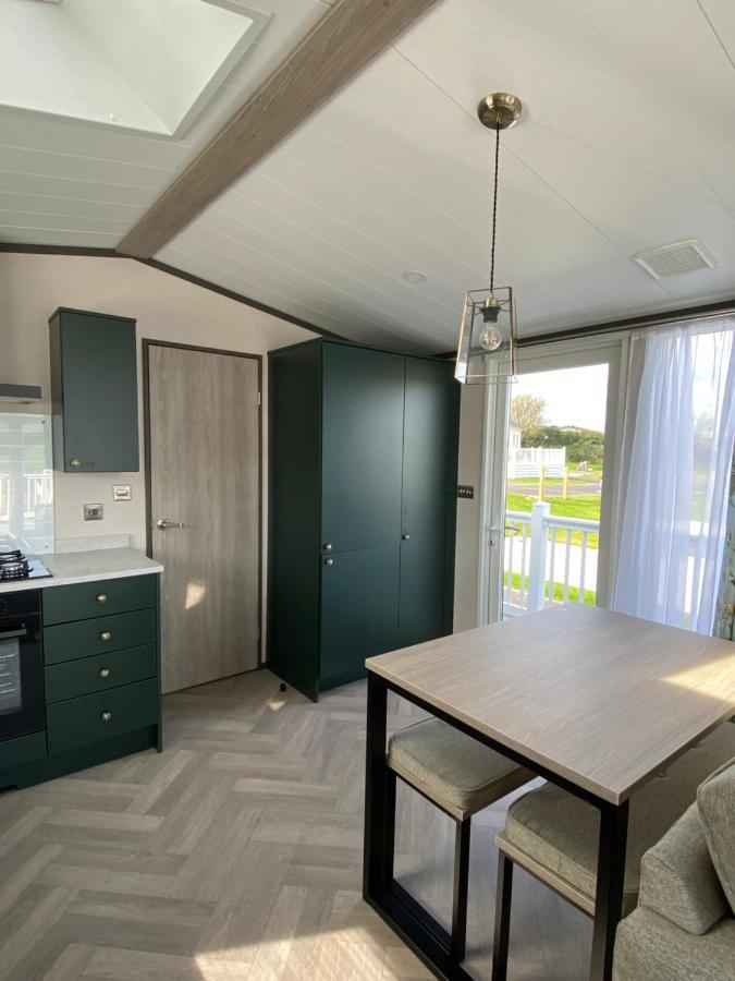 Riverwood Lodge New Quay Buitenkant foto