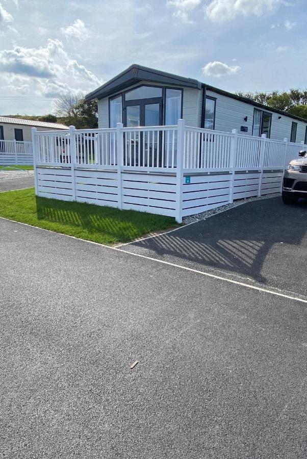 Riverwood Lodge New Quay Buitenkant foto