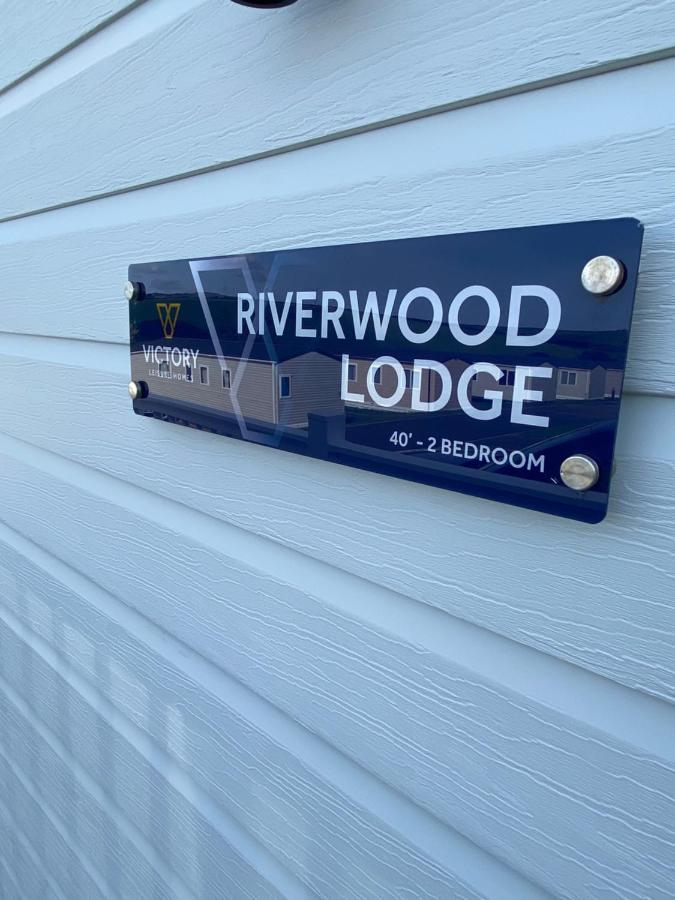 Riverwood Lodge New Quay Buitenkant foto